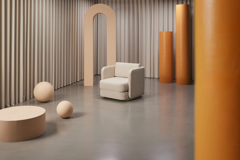 CLASSI Lounge Chair